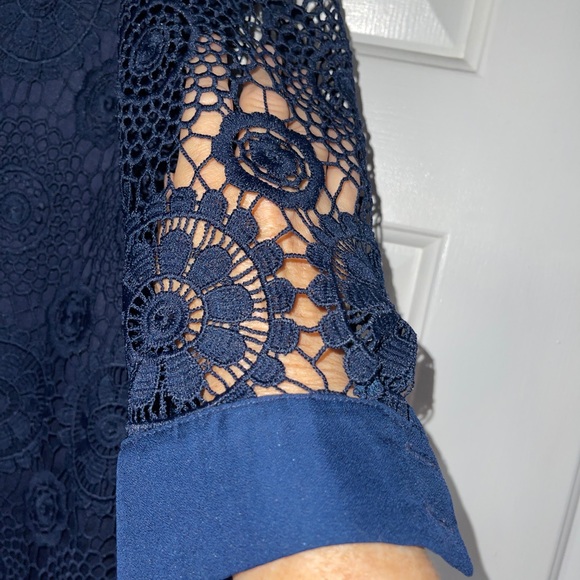 Taylor Navy Lace Dress Size 6 Scolloped Bottom - Picture 6 of 11